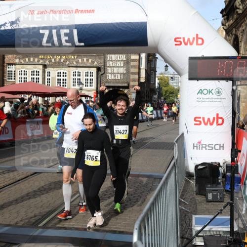 05.10.2025 - 20. swb-Marathon Bremen Yannick Fuchs http://msf.ph/oto/9235483 05.10.2025 11:04:52 Ziel 9532, 9623, 9750, 9765, 9771, 9812, 9927, 10422, 10451, 10532, 10557, 10964, 11035, 11427, 11546, 11615 meine-sportfotos.de