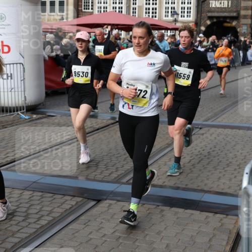 05.10.2025 - 20. swb-Marathon Bremen Yannick Fuchs http://msf.ph/oto/9235675 05.10.2025 11:05:06 Ziel 9220, 9409, 9530, 9660, 9813, 9866, 10684, 10771, 10891, 11090, 11180, 11315, 11372, 11478, 11559, 11636 meine-sportfotos.de
