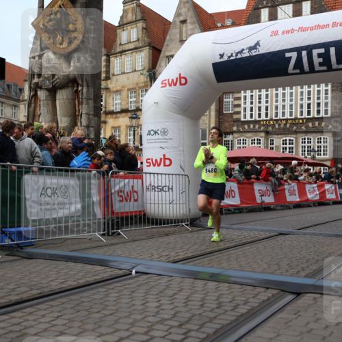 05.10.2025 - 20. swb-Marathon Bremen Yannick Fuchs http://msf.ph/oto/9235802 05.10.2025 10:37:13 Ziel 9480 meine-sportfotos.de