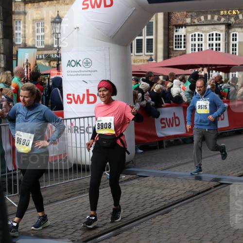 05.10.2025 - 20. swb-Marathon Bremen Yannick Fuchs http://msf.ph/oto/9235873 05.10.2025 11:05:27 Ziel 9440, 9515, 9690, 9908, 9944, 10255, 10343, 10990, 11106, 11501, 11540, 11650, 11707 meine-sportfotos.de