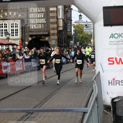 05.10.2025 - 20. swb-Marathon Bremen Yannick Fuchs http://msf.ph/oto/9235922 05.10.2025 11:05:29 Ziel 9440, 9515, 9690, 9713, 9908, 9944, 10255, 10828, 10990, 11106, 11501, 11540 meine-sportfotos.de
