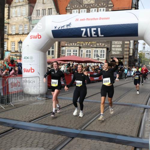 05.10.2025 - 20. swb-Marathon Bremen Yannick Fuchs http://msf.ph/oto/9236043 05.10.2025 11:05:32 Ziel 9515, 9713, 9908, 9944, 10158, 10289, 10828, 11064, 11106 meine-sportfotos.de