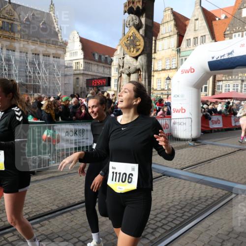 05.10.2025 - 20. swb-Marathon Bremen Yannick Fuchs http://msf.ph/oto/9236178 05.10.2025 11:05:34 Ziel 9515, 9713, 9944, 10025, 10158, 10289, 10511, 10542, 10828, 11064, 11106 meine-sportfotos.de
