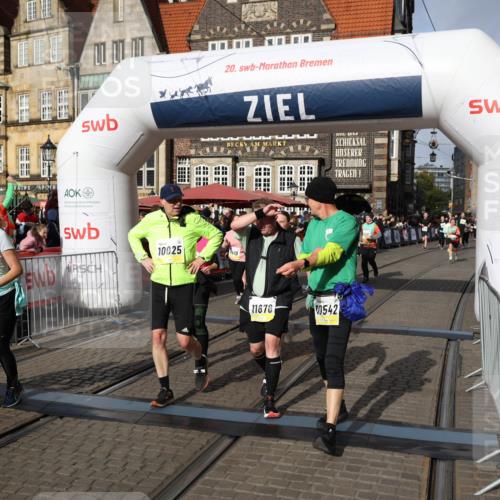 05.10.2025 - 20. swb-Marathon Bremen Yannick Fuchs http://msf.ph/oto/9236439 05.10.2025 11:05:40 Ziel 7654, 9210, 9419, 9752, 10025, 10158, 10289, 10426, 10437, 10511, 10542, 11064, 11164, 11676, 11681 meine-sportfotos.de