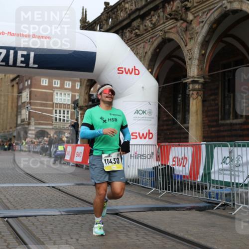 05.10.2025 - 20. swb-Marathon Bremen Yannick Fuchs http://msf.ph/oto/9236769 05.10.2025 10:38:32 Ziel 9809, 11430 meine-sportfotos.de