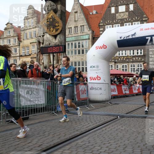 05.10.2025 - 20. swb-Marathon Bremen Yannick Fuchs http://msf.ph/oto/9237472 05.10.2025 10:38:57 Ziel 9341, 10352, 10409, 10517, 10862, 10967, 11132 meine-sportfotos.de