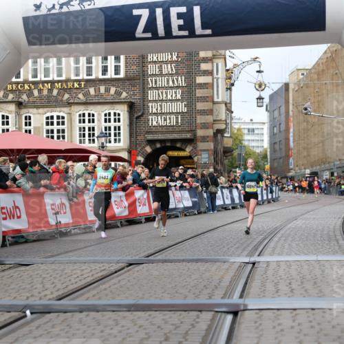 05.10.2025 - 20. swb-Marathon Bremen Yannick Fuchs http://msf.ph/oto/9237851 05.10.2025 10:39:10 Ziel 9403, 10847, 11594 meine-sportfotos.de