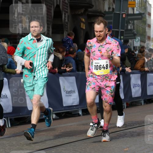 05.10.2025 - 20. swb-Marathon Bremen Strokosch-Dieckow http://msf.ph/oto/9238819 05.10.2025 10:56:31 Ziel 9547, 9790, 9886, 10005, 10008, 10042, 10179, 10387, 10546, 10648, 10971, 11100, 11253, 11260, 11571, 11691 meine-sportfotos.de