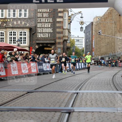 05.10.2025 - 20. swb-Marathon Bremen Yannick Fuchs http://msf.ph/oto/9239115 05.10.2025 10:39:39 Ziel 9671, 10525, 11474 meine-sportfotos.de