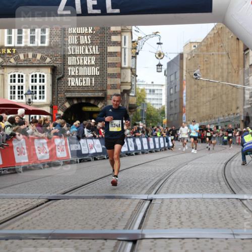 05.10.2025 - 20. swb-Marathon Bremen Yannick Fuchs http://msf.ph/oto/9239769 05.10.2025 10:39:50 Ziel 9289, 10753, 11349, 11418 meine-sportfotos.de