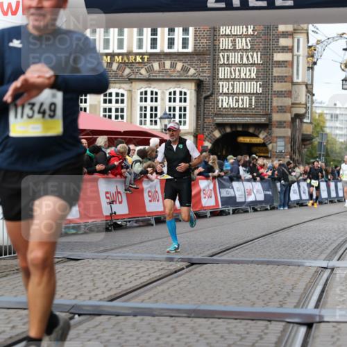 05.10.2025 - 20. swb-Marathon Bremen Yannick Fuchs http://msf.ph/oto/9239901 05.10.2025 10:39:52 Ziel 10753, 11349 meine-sportfotos.de