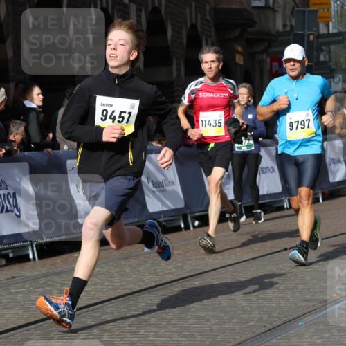 05.10.2025 - 20. swb-Marathon Bremen Strokosch-Dieckow http://msf.ph/oto/9240535 05.10.2025 10:57:04 Ziel 5172, 9231, 9314, 9451, 9577, 9797, 9937, 10069, 10545, 10917, 11138, 11202, 11434, 11435, 11566, 11686 meine-sportfotos.de
