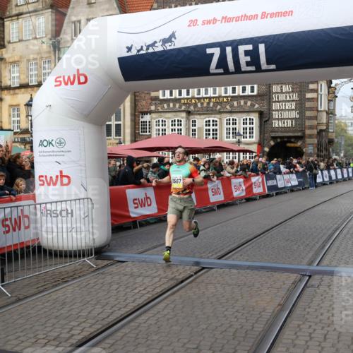 05.10.2025 - 20. swb-Marathon Bremen Yannick Fuchs http://msf.ph/oto/9240797 05.10.2025 10:40:13 Ziel 10276, 11567 meine-sportfotos.de