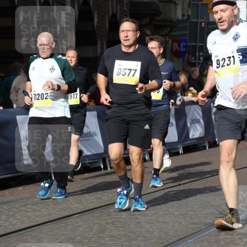 05.10.2025 - 20. swb-Marathon Bremen Strokosch-Dieckow http://msf.ph/oto/9240924 05.10.2025 10:57:09 Ziel 5172, 9231, 9314, 9489, 9577, 10293, 10545, 10917, 11138, 11202, 11434, 11566, 11596, 11686 meine-sportfotos.de