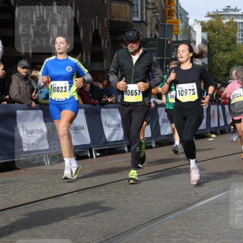 05.10.2025 - 20. swb-Marathon Bremen Strokosch-Dieckow http://msf.ph/oto/9243737 05.10.2025 10:57:54 Ziel 9221, 9568, 9719, 10219, 10577, 10651, 10703, 10793, 10834, 10975, 11023, 11116, 11301, 11469, 11564, 11663 meine-sportfotos.de