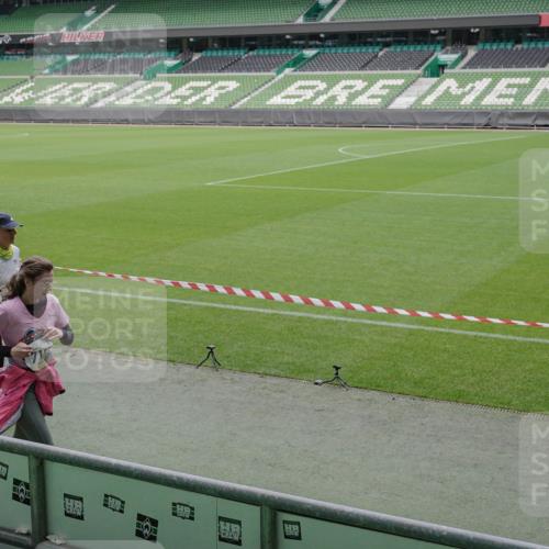 05.10.2025 - 20. swb-Marathon Bremen Michael Burmester http://msf.ph/oto/9244414 05.10.2025 10:36:37 Laufen im Stadion 7123, 7777, 7908, 8585, 9005, 9173, 9174, 9215, 9271, 9272, 9278, 9294, 9327, 9346, 9349, 9370, 9371, 9378, 9389, 9443, 9450, 9454, 9462, 9473, 9568, 9593, 9604, 9608, 9611, 9613, 9635, 9655, 9673, 9686, 9692, 9747, 9812, 9827, 9880, 9913, 9977, 9991, 10004, 10026, 10030, 10071, 10093, 10143, 10182, 10209, 10217, 10219, 10293, 10311, 10324, 10357, 10367, 10391, 10406, 10492, 10558, 10560, 10588, 10656, 10679, 10762, 10809, 10901, 7177, 9231, 9330 meine-sportfotos.de