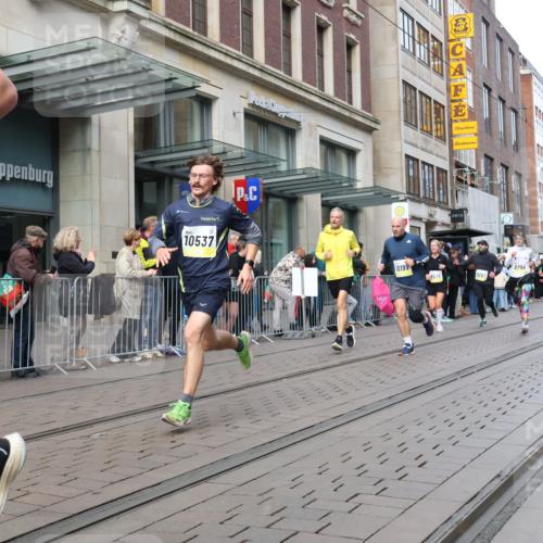 05.10.2025 - 20. swb-Marathon Bremen Strokosch-Dieckow http://msf.ph/oto/9244992 05.10.2025 10:50:17 Ziel 9230, 9251, 9267, 9277, 9299, 9337, 9578, 9658, 9715, 9742, 9832, 9888, 9969, 9986, 10043, 10066, 10199, 10251, 10279, 10479, 10537, 10638, 10689, 11062, 11239, 11241, 11254, 11298, 11344, 11451, 11466, 11531, 11543, 11660, 11661, 11740, 9230, 9251, 9267, 9277, 9299, 9337, 9578, 9658, 9715, 9742, 9832, 9888, 9969, 9986, 10043, 10066, 10199, 10251, 10537, 10638, 11062, 11239, 11241, 11254, 11298, 11344, 11466, 11531, 11660, 11740 meine-sportfotos.de