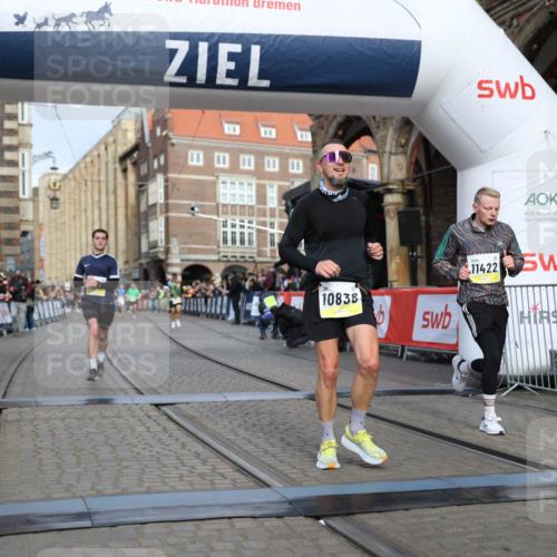 05.10.2025 - 20. swb-Marathon Bremen Yannick Fuchs http://msf.ph/oto/9244995 05.10.2025 10:42:22 Ziel 8187, 9364, 9504, 10838, 11217, 11422 meine-sportfotos.de