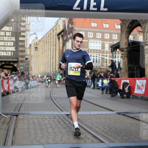 05.10.2025 - 20. swb-Marathon Bremen Yannick Fuchs http://msf.ph/oto/9245212 05.10.2025 10:42:23 Ziel 8187, 9364, 10838, 11217, 11422 meine-sportfotos.de