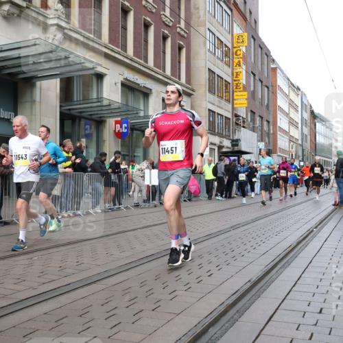05.10.2025 - 20. swb-Marathon Bremen Strokosch-Dieckow http://msf.ph/oto/9245287 05.10.2025 10:50:28 Ziel 7733, 9199, 9230, 9251, 9277, 9299, 9399, 9578, 9630, 9658, 9715, 9742, 9832, 9888, 9966, 9969, 9975, 9986, 10029, 10043, 10224, 10227, 10251, 10254, 10279, 10479, 10534, 10689, 10698, 11061, 11062, 11220, 11311, 11451, 11466, 11543, 11661, 7733, 9199, 9230, 9251, 9277, 9299, 9399, 9578, 9630, 9658, 9715, 9742, 9832, 9888, 9966, 9969, 9975, 9986, 10029, 10043, 10224, 10227, 10251, 11062, 11466 meine-sportfotos.de