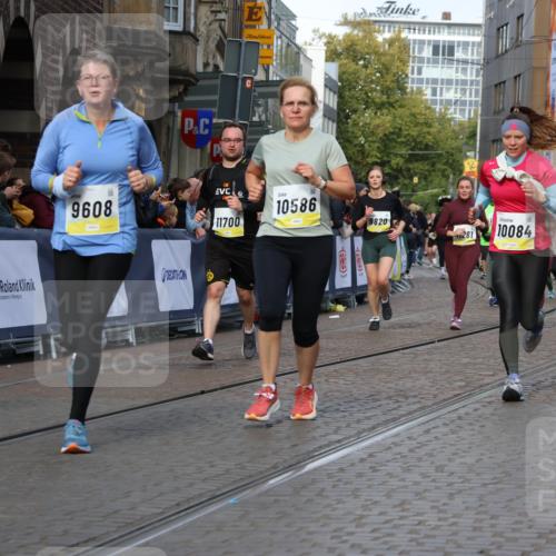 05.10.2025 - 20. swb-Marathon Bremen Strokosch-Dieckow http://msf.ph/oto/9245304 05.10.2025 10:58:23 Ziel 9174, 9433, 9462, 9608, 9820, 10055, 10084, 10586, 11181, 11184, 11291, 11495, 11591, 11700, 11724 meine-sportfotos.de