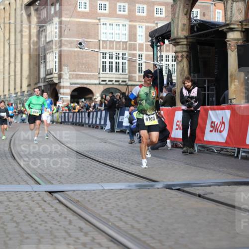 05.10.2025 - 20. swb-Marathon Bremen Yannick Fuchs http://msf.ph/oto/9245487 05.10.2025 10:42:26 Ziel 8187, 9700, 9775, 10375, 10838, 11217, 11422 meine-sportfotos.de