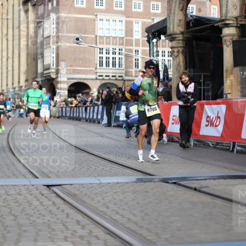 05.10.2025 - 20. swb-Marathon Bremen Yannick Fuchs http://msf.ph/oto/9245503 05.10.2025 10:42:26 Ziel 8187, 9700, 9775, 10375, 10838, 11217, 11422 meine-sportfotos.de