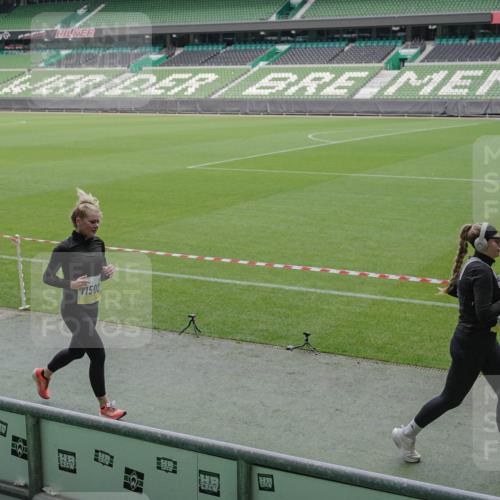 05.10.2025 - 20. swb-Marathon Bremen Michael Burmester http://msf.ph/oto/9245678 05.10.2025 10:37:29 Laufen im Stadion 7776, 9177, 9208, 9246, 9305, 9360, 9363, 9365, 9381, 9426, 9531, 9532, 9600, 9603, 9604, 9673, 9692, 9802, 9812, 9839, 9841, 9893, 9913, 9979, 10004, 10026, 10067, 10071, 10158, 10194, 10265, 10271, 10274, 10290, 10291, 10301, 10345, 10370, 10471, 10477, 10489, 10492, 10508, 10510, 10518, 10562, 10571, 10615, 10679, 10762, 10771, 10777, 10821, 10826, 10837, 10872, 10876, 10995, 11001, 11050, 11121, 11124, 11150, 11162, 11183, 11184, 11223, 11251, 11415 meine-sportfotos.de