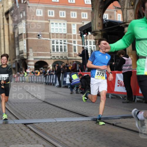 05.10.2025 - 20. swb-Marathon Bremen Yannick Fuchs http://msf.ph/oto/9245681 05.10.2025 10:42:30 Ziel 9700, 9775, 10208, 10375, 11230 meine-sportfotos.de