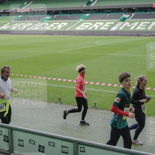 05.10.2025 - 20. swb-Marathon Bremen Michael Burmester http://msf.ph/oto/9246120 05.10.2025 10:37:49 Laufen im Stadion 7621, 7776, 9189, 9210, 9237, 9360, 9365, 9381, 9426, 9448, 9468, 9486, 9531, 9532, 9536, 9600, 9603, 9642, 9748, 9813, 9841, 9858, 9893, 9979, 10056, 10067, 10098, 10130, 10158, 10194, 10265, 10271, 10274, 10278, 10301, 10345, 10370, 10437, 10471, 10477, 10485, 10508, 10510, 10518, 10595, 10598, 10611, 10711, 10713, 10777, 10826, 10829, 10837, 10872, 10876, 10995, 11001, 11050, 11121, 11124, 11150, 11162, 11183, 11184, 11223, 11251, 11415, 9177, 9208, 9531 meine-sportfotos.de