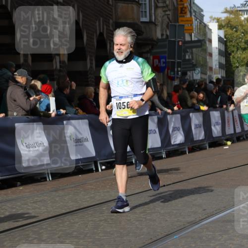 05.10.2025 - 20. swb-Marathon Bremen Strokosch-Dieckow http://msf.ph/oto/9246171 05.10.2025 10:58:46 Ziel 8585, 9346, 9349, 9370, 9540, 9622, 10080, 10263, 10560, 10561, 11290, 11483, 11651 meine-sportfotos.de