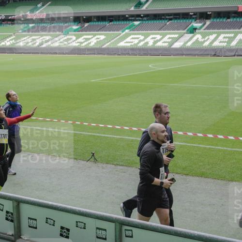 05.10.2025 - 20. swb-Marathon Bremen Michael Burmester http://msf.ph/oto/9246259 05.10.2025 10:37:54 Laufen im Stadion 7621, 7776, 9189, 9210, 9237, 9360, 9365, 9426, 9448, 9468, 9486, 9532, 9536, 9600, 9642, 9684, 9748, 9813, 9841, 9858, 9893, 9979, 10033, 10056, 10098, 10130, 10158, 10194, 10265, 10271, 10274, 10278, 10301, 10370, 10437, 10471, 10477, 10485, 10508, 10510, 10595, 10598, 10611, 10678, 10711, 10713, 10777, 10826, 10829, 10837, 10872, 10876, 10995, 11001, 11050, 11121, 11124, 11150, 11162, 11183, 11223, 11415, 9177, 9208, 9381, 9531 meine-sportfotos.de