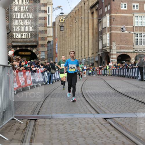 05.10.2025 - 20. swb-Marathon Bremen Yannick Fuchs http://msf.ph/oto/9246394 05.10.2025 10:42:54 Ziel 9524 meine-sportfotos.de