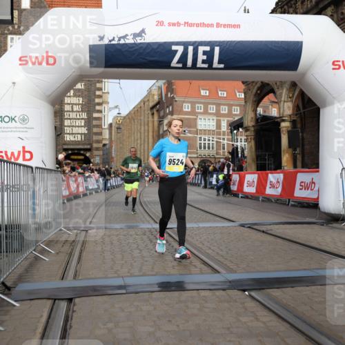 05.10.2025 - 20. swb-Marathon Bremen Yannick Fuchs http://msf.ph/oto/9246539 05.10.2025 10:42:57 Ziel 9524, 11640 meine-sportfotos.de