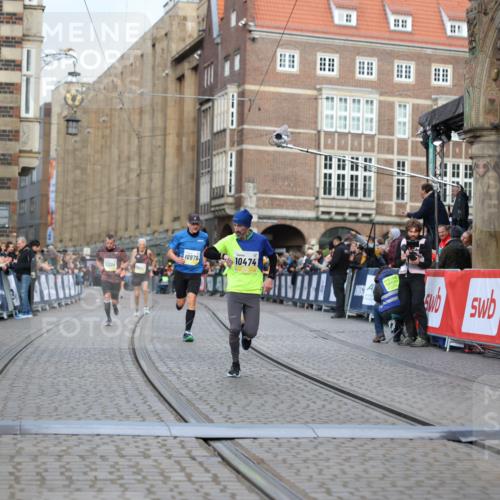 05.10.2025 - 20. swb-Marathon Bremen Yannick Fuchs http://msf.ph/oto/9247082 05.10.2025 10:43:17 Ziel 9006, 9302, 9558, 10474, 10553, 10961, 10979, 11476 meine-sportfotos.de