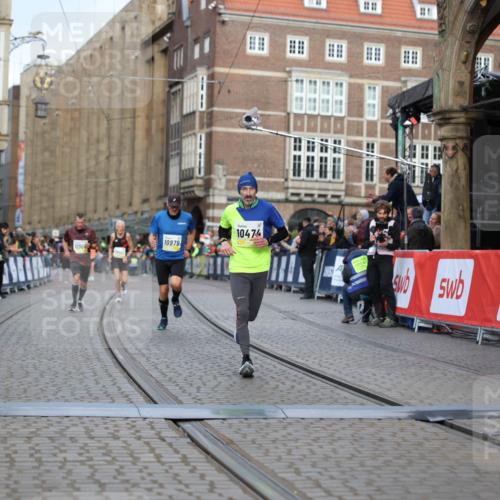 05.10.2025 - 20. swb-Marathon Bremen Yannick Fuchs http://msf.ph/oto/9247120 05.10.2025 10:43:17 Ziel 9006, 9302, 9558, 10474, 10553, 10961, 10979, 11476 meine-sportfotos.de