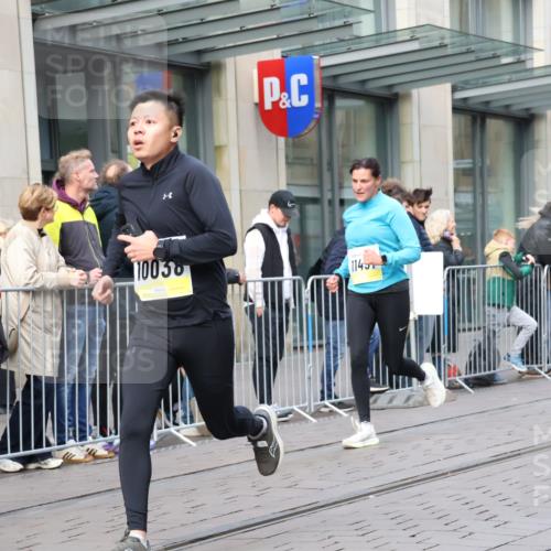 05.10.2025 - 20. swb-Marathon Bremen Strokosch-Dieckow http://msf.ph/oto/9247355 05.10.2025 10:52:01 Ziel 8888, 9172, 9196, 9226, 9584, 9852, 9903, 9955, 9987, 10038, 10240, 10241, 10327, 10388, 10438, 10507, 10608, 10668, 10719, 10727, 10900, 10927, 10942, 11128, 11283, 11387, 11413, 11458, 11491, 11528, 11641, 11665, 8888, 9172, 9196, 9226, 9584, 9852, 9903, 9955, 9987, 10038, 10240, 10241, 10327, 10388, 10438, 10507, 10608, 10668, 10719, 10727, 10900, 10927, 10942, 11128, 11283, 11387, 11413, 11458, 11491, 11528, 11641, 11665 meine-sportfotos.de