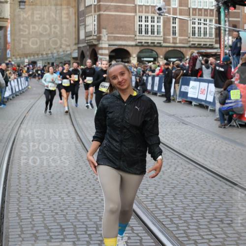 05.10.2025 - 20. swb-Marathon Bremen Yannick Fuchs http://msf.ph/oto/9247505 05.10.2025 10:52:34 Ziel 9172, 9584, 10241, 10327, 10507, 10608, 10719, 11528, 11665 meine-sportfotos.de