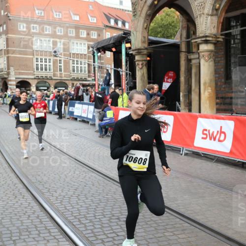 05.10.2025 - 20. swb-Marathon Bremen Yannick Fuchs http://msf.ph/oto/9247627 05.10.2025 10:52:36 Ziel 9172, 9584, 9903, 10241, 10327, 10388, 10507, 10608, 10719, 11283, 11387, 11528 meine-sportfotos.de