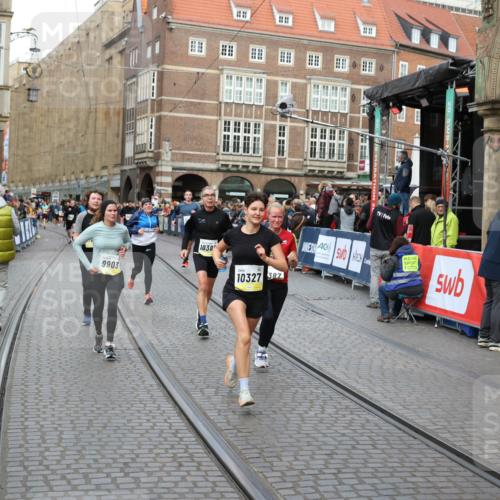 05.10.2025 - 20. swb-Marathon Bremen Yannick Fuchs http://msf.ph/oto/9247689 05.10.2025 10:52:36 Ziel 9172, 9584, 9903, 10241, 10327, 10388, 10507, 10608, 10719, 11283, 11387, 11528 meine-sportfotos.de