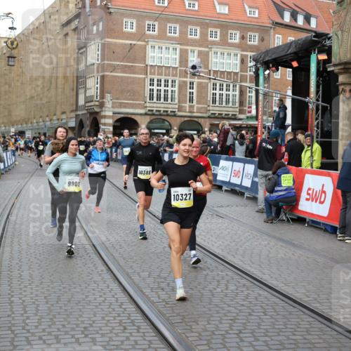 05.10.2025 - 20. swb-Marathon Bremen Yannick Fuchs http://msf.ph/oto/9247705 05.10.2025 10:52:36 Ziel 9172, 9584, 9903, 10241, 10327, 10388, 10507, 10608, 10719, 11283, 11387, 11528 meine-sportfotos.de