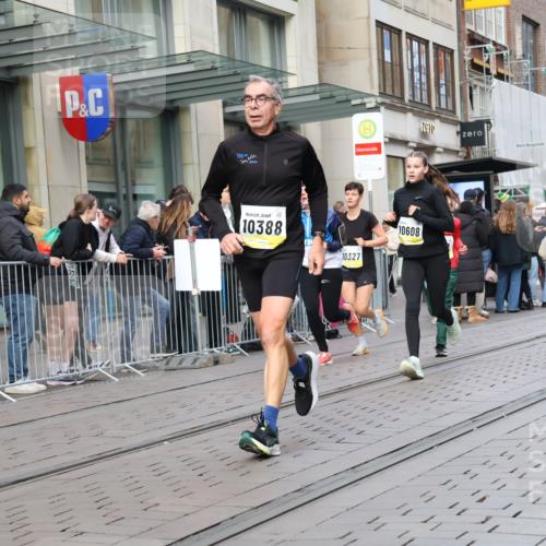 05.10.2025 - 20. swb-Marathon Bremen Strokosch-Dieckow http://msf.ph/oto/9247725 05.10.2025 10:52:15 Ziel 8888, 9172, 9209, 9439, 9517, 9581, 9584, 9903, 10241, 10327, 10388, 10507, 10548, 10608, 10719, 10833, 11012, 11283, 11382, 11387, 11413, 11417, 11528, 11587, 8888, 9172, 9209, 9439, 9517, 9581, 9584, 9903, 10241, 10327, 10388, 10507, 10548, 10608, 10719, 10833, 11012, 11283, 11382, 11387, 11413, 11417, 11528, 11587 meine-sportfotos.de
