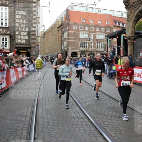 05.10.2025 - 20. swb-Marathon Bremen Yannick Fuchs http://msf.ph/oto/9247799 05.10.2025 10:52:38 Ziel 8888, 9172, 9903, 10241, 10327, 10388, 10608, 11283, 11387, 11413, 11528 meine-sportfotos.de