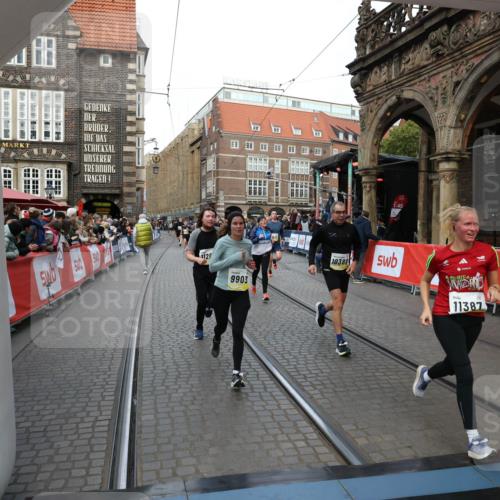 05.10.2025 - 20. swb-Marathon Bremen Yannick Fuchs http://msf.ph/oto/9247868 05.10.2025 10:52:38 Ziel 8888, 9172, 9903, 10241, 10327, 10388, 10608, 11283, 11387, 11413, 11528 meine-sportfotos.de