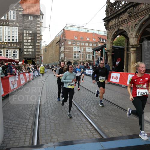 05.10.2025 - 20. swb-Marathon Bremen Yannick Fuchs http://msf.ph/oto/9247874 05.10.2025 10:52:38 Ziel 8888, 9172, 9903, 10241, 10327, 10388, 10608, 11283, 11387, 11413, 11528 meine-sportfotos.de