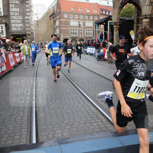 05.10.2025 - 20. swb-Marathon Bremen Yannick Fuchs http://msf.ph/oto/9248651 05.10.2025 10:52:54 Ziel 9214, 9284, 9501, 9517, 9581, 9830, 10308, 10309, 10514, 10833, 10997, 11012, 11382, 11417, 11587 meine-sportfotos.de