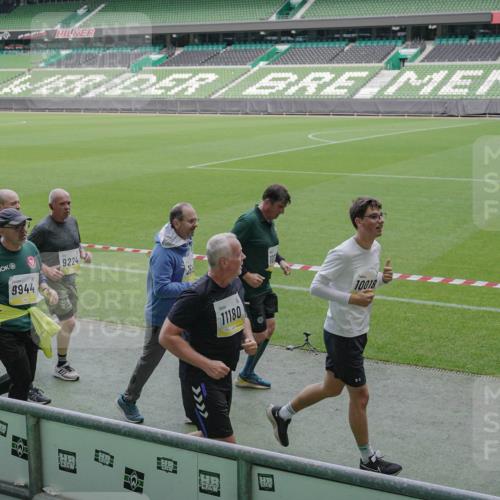 05.10.2025 - 20. swb-Marathon Bremen Michael Burmester http://msf.ph/oto/9249079 05.10.2025 10:39:34 Laufen im Stadion 7199, 7654, 7779, 7788, 7789, 7979, 8123, 9002, 9180, 9186, 9220, 9224, 9225, 9228, 9286, 9315, 9324, 9325, 9398, 9419, 9515, 9523, 9610, 9628, 9644, 9661, 9662, 9668, 9713, 9765, 9780, 9786, 9850, 9901, 9908, 9927, 9944, 9998, 10018, 10021, 10025, 10157, 10185, 10192, 10207, 10238, 10255, 10258, 10289, 10371, 10374, 10426, 10462, 10498, 10531, 10551, 10557, 10567, 10587, 10597, 10603, 10604, 10734, 10749, 9182, 9184, 9229, 9269, 9300, 9379, 9394 meine-sportfotos.de