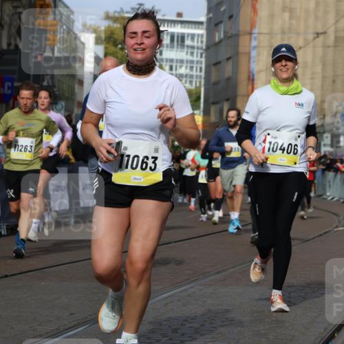 05.10.2025 - 20. swb-Marathon Bremen Strokosch-Dieckow http://msf.ph/oto/9249342 05.10.2025 11:00:18 Ziel 9495, 10067, 10406, 10492, 10504, 10794, 10985, 11063, 11263, 11424, 11699 meine-sportfotos.de