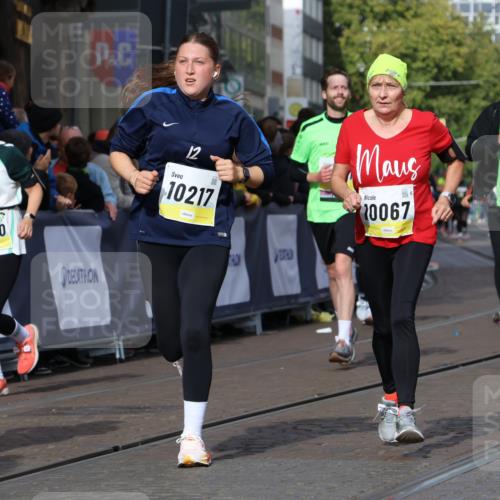 05.10.2025 - 20. swb-Marathon Bremen Strokosch-Dieckow http://msf.ph/oto/9249876 05.10.2025 11:00:25 Ziel 7178, 7215, 9173, 9177, 9531, 10063, 10067, 10071, 10217, 10504, 10794, 10930, 11003, 11255, 11534, 11595, 11610, 11619, 11699 meine-sportfotos.de