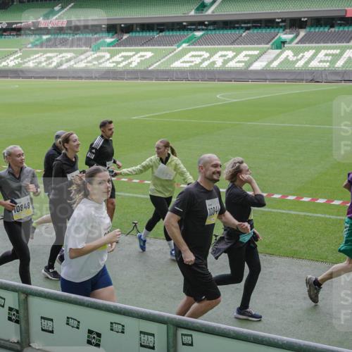 05.10.2025 - 20. swb-Marathon Bremen Michael Burmester http://msf.ph/oto/9249914 05.10.2025 10:40:00 Laufen im Stadion 7654, 7779, 7789, 7799, 7979, 9002, 9180, 9186, 9220, 9224, 9225, 9228, 9241, 9275, 9286, 9308, 9315, 9325, 9387, 9419, 9423, 9491, 9515, 9523, 9552, 9554, 9571, 9615, 9619, 9623, 9644, 9661, 9662, 9713, 9721, 9780, 9786, 9866, 9901, 9908, 9931, 9944, 9976, 10018, 10021, 10025, 10157, 10160, 10185, 10192, 10207, 10238, 10286, 10289, 10374, 10383, 10422, 10426, 10451, 10462, 10531, 10532, 10542, 10567, 10587, 10597, 10603, 10604, 10619, 10674, 10699, 10737, 10749 meine-sportfotos.de